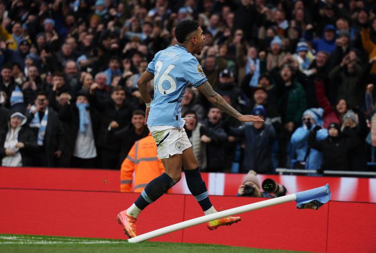 src, 口保持开放 src, 口保持开放