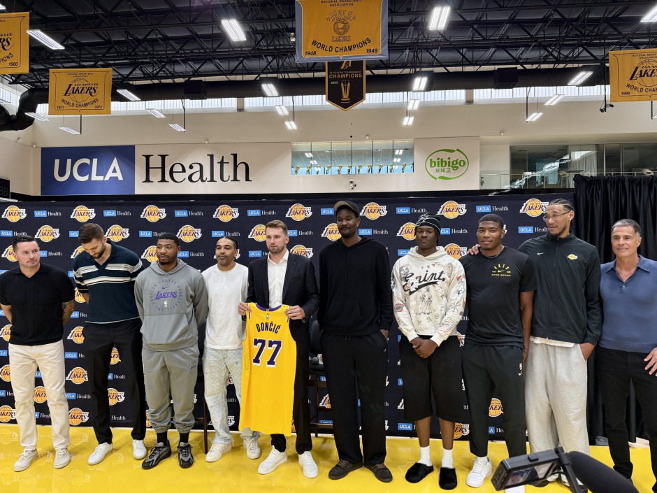 斯玛特, AA, 首轮