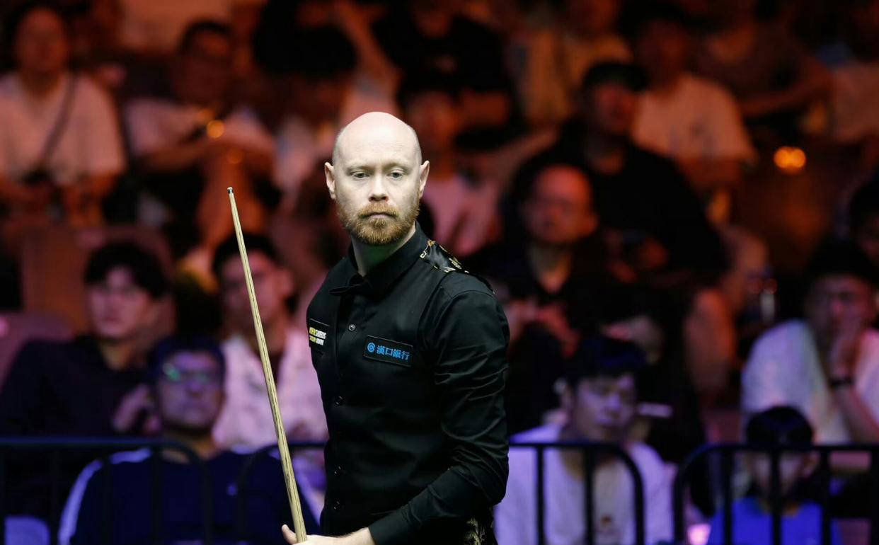 比赛中, 在另一方面 比赛中, 在另一方面